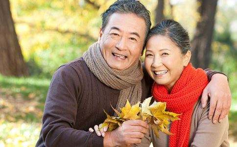 農(nóng)村父母買(mǎi)什么保險(xiǎn)？如何給農(nóng)村父母買(mǎi)保險(xiǎn)？